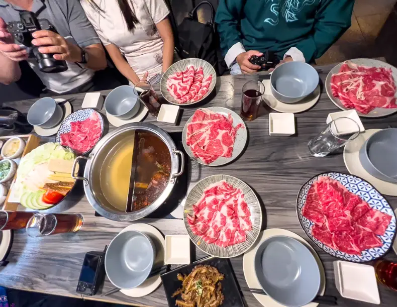 極品火鍋城：台北麻辣鍋老饕才知道的隱藏吃法與菜單推薦