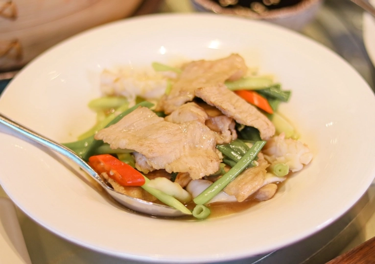 台中美食餐廳推薦：在地人精選名單與避開觀光客陷阱指南