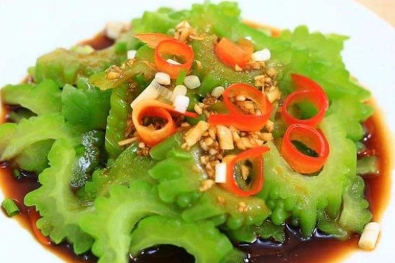 苦瓜怎麼做才不苦？3道家常食譜與去苦味秘訣全解析