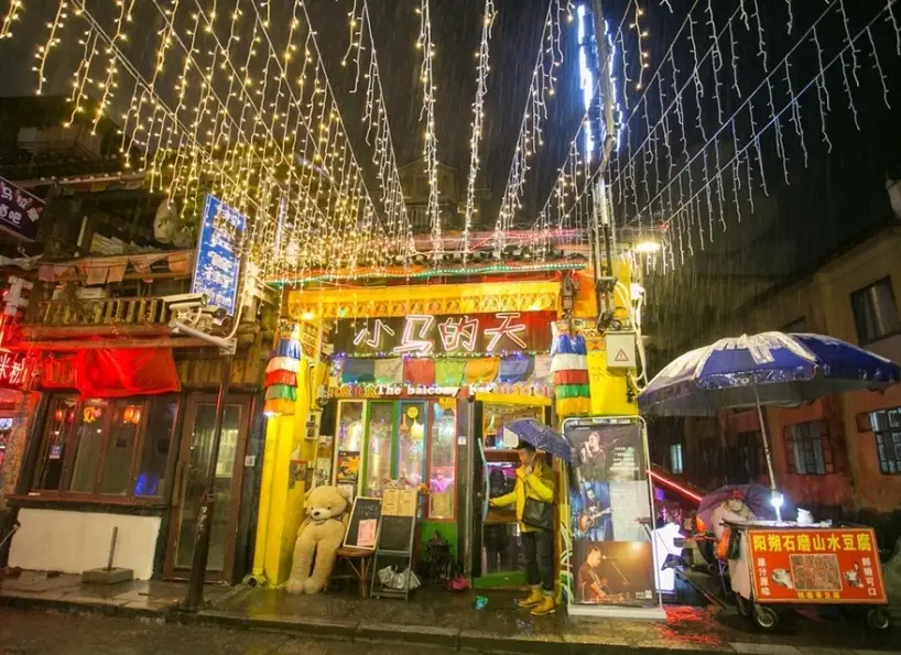 陽朔西街酒吧全攻略：夜生活體驗、消費與避坑指南