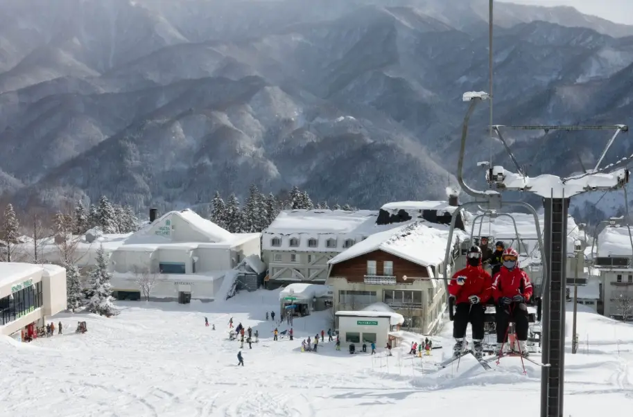 白馬滑雪溫泉全體驗：新手到老手都適用的滑雪+泡湯行程規劃