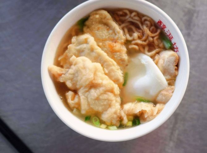 鍋燒意麵 油炸
