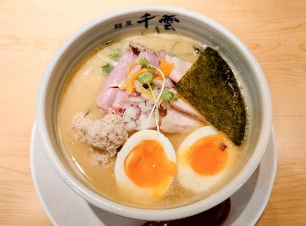 台北林森北路拉麵