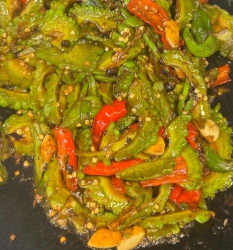 蒜頭炒苦瓜做法
