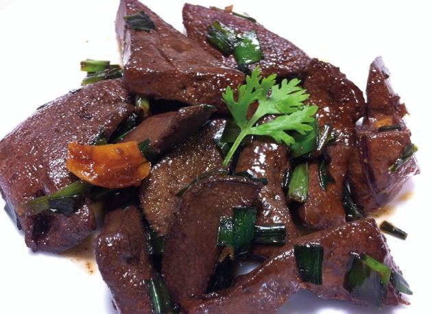 如何挑選嫩豬肝