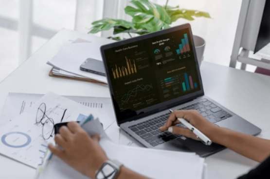 企管系就業薪資