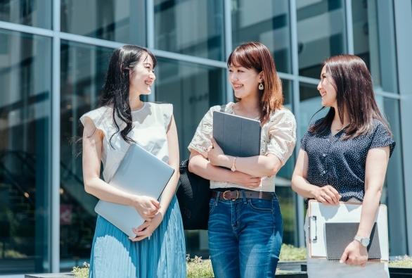 私立大學企管系比較