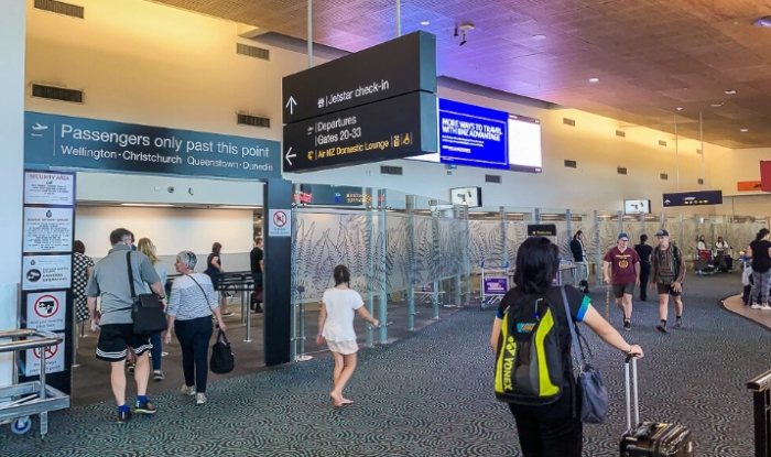 奧克蘭機場國內轉國際流程