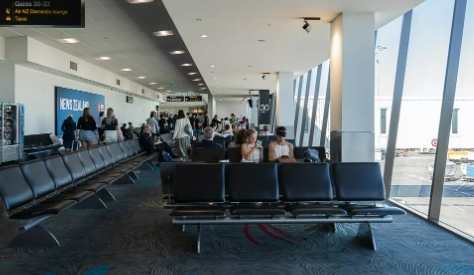 奧克蘭機場航班時刻表