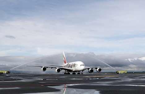 奧克蘭機場航班時刻表