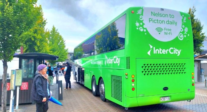 纽西兰巴士旅游