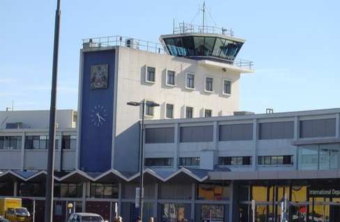 基督城機場長期停車