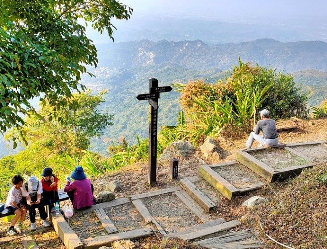 雞籠山登山路線時間