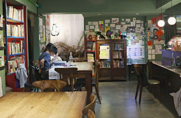 深夜咖啡廳東門