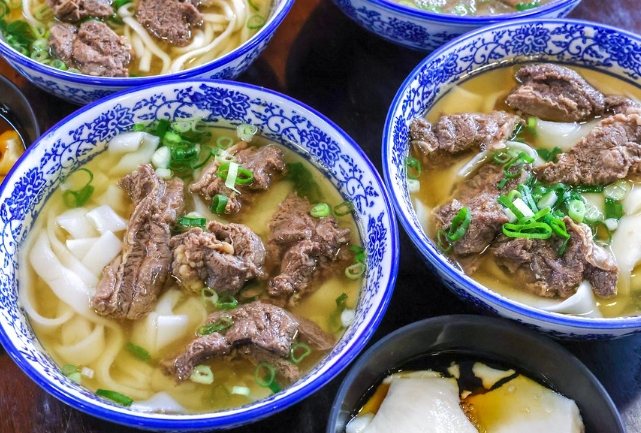 牛肉麵無限供應