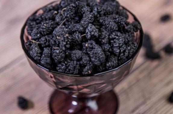 桑葚乾適合什麼人吃