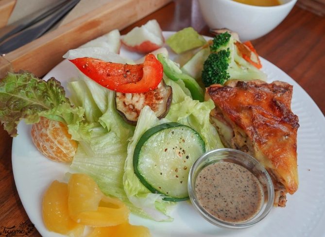 文化資產園區附近餐廳