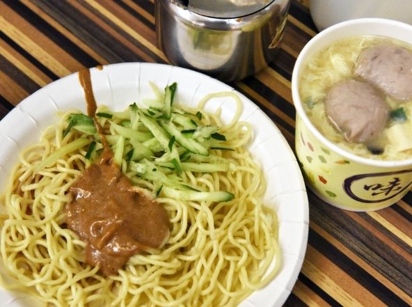 台灣宵夜涼麵