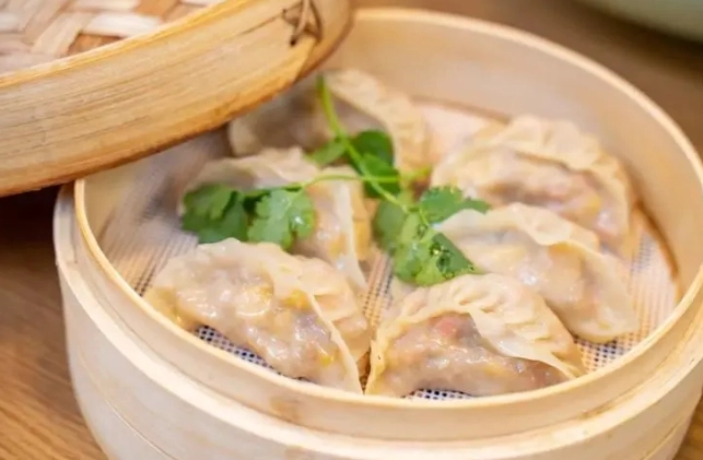 冷冻饺子蒸制技巧