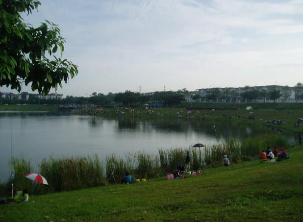碧湖公園游泳池開放時間