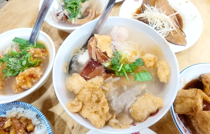 台北宵夜滷肉飯