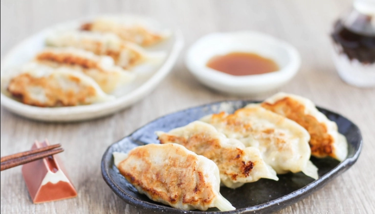 餃子皮煎法技巧