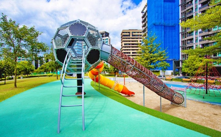 內湖公園兒童設施
