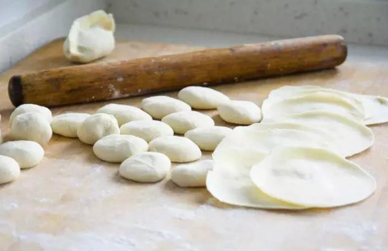 高筋麵粉水餃皮做法