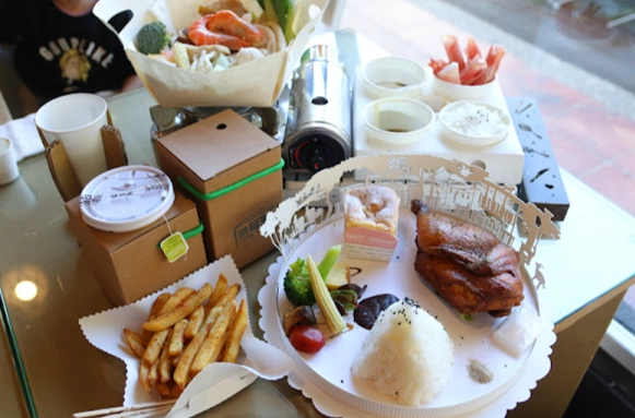 紙箱王周邊小吃