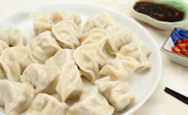 冷冻饺子蒸制技巧