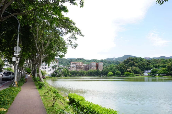 碧湖公園環湖步道長度