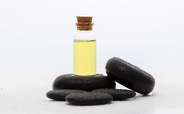 茶樹精油直接塗抹