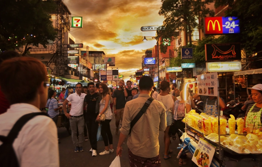 考山路夜市怎麼去