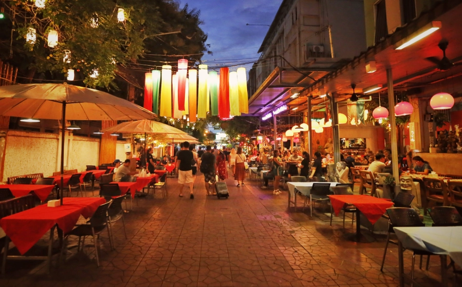 考山路夜市怎麼去