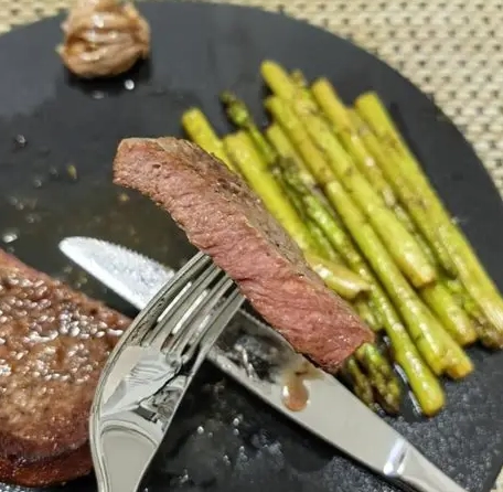 酪梨油煎牛排方法