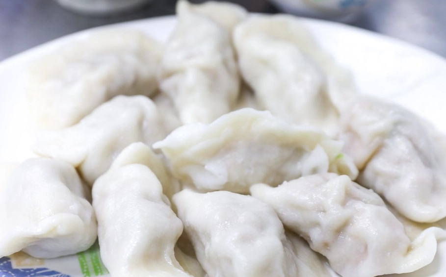 水餃不破皮技巧