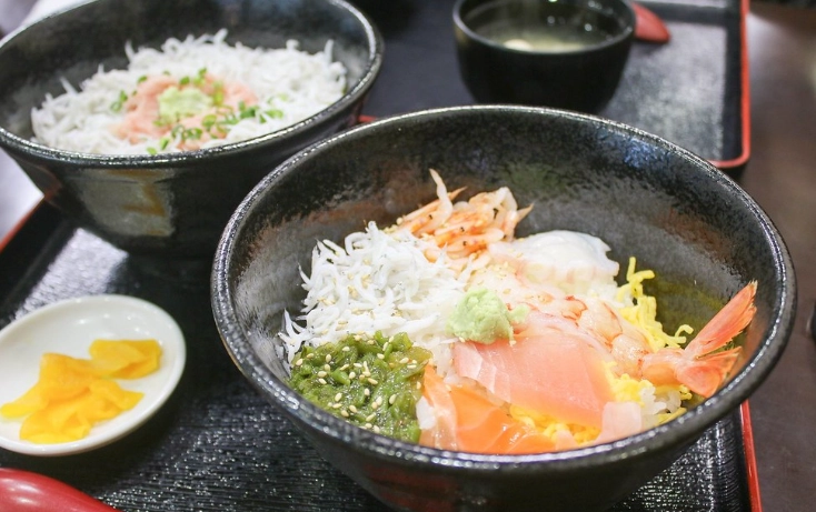 吻仔魚丼飯做法