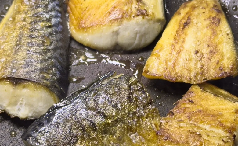 太白粉煎魚技巧