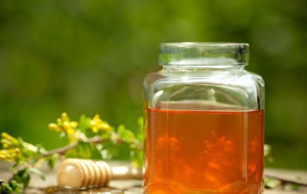 胃脹氣喝蜂蜜水