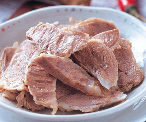 台灣小吃嘴邊肉