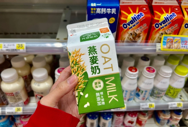 杏仁奶 燕麥奶 比較