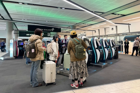 奧克蘭機場轉機