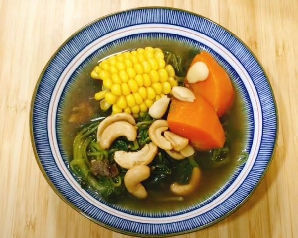 西洋菜紅蘿蔔粟米湯 食譜